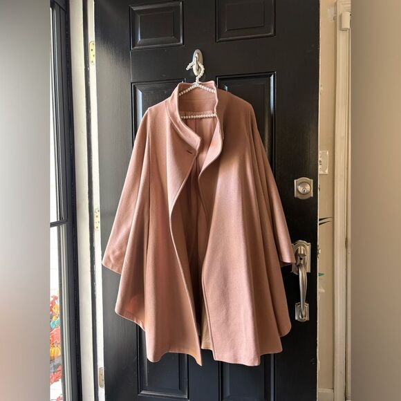 Jackets & Blazers - VTG Bonders Dusty Rose Pink Wool Flare Cape